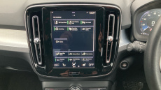 Volvo Xc40 2.0 T4 Momentum Pro 5dr AWD Geartronic Petrol Estate